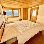 101 A Taveyanne 10pax Apartment *