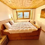 101 A Taveyanne 10pax Gryon