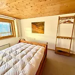 101 A Taveyanne 10pax グリオン
